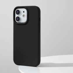  Silicone Case with MagSafe for iPhone 11 - Black